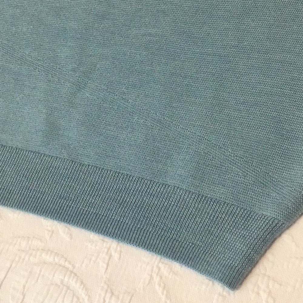 The Reset R Label Top Essential Sweater - Picture 8 of 11